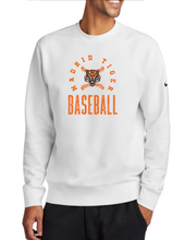 Nike Club Crew White - Adult